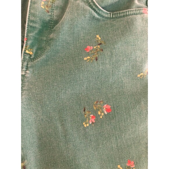 NYDJ Green Floral Print Crop Capri Jeans Women’s Size 6 Mid Rise Stretch Denim - Picture 8 of 14
